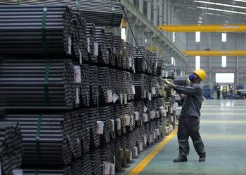 Giá thép xây dựng tăng trưởng như thế nào từ thập niên 90 đổ đến hiện nay