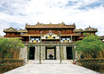 Sự phát triển của kiến trúc Việt Nam qua các thời kỳ