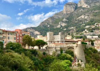 Monaco có những công trình kiến trúc nào độc đáo nhất?